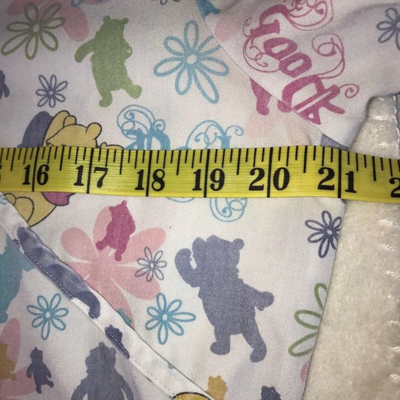 Winnie the Pooh Scrub Wonderful World of Disney Scrub Cross body S Tie Back Pooh - Picture 12 of 12